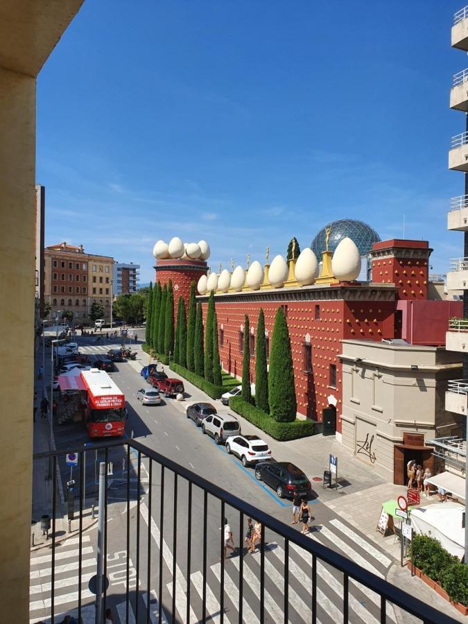 Apartamentos Enfrente Del Museo Dali Фигерас Экстерьер фото